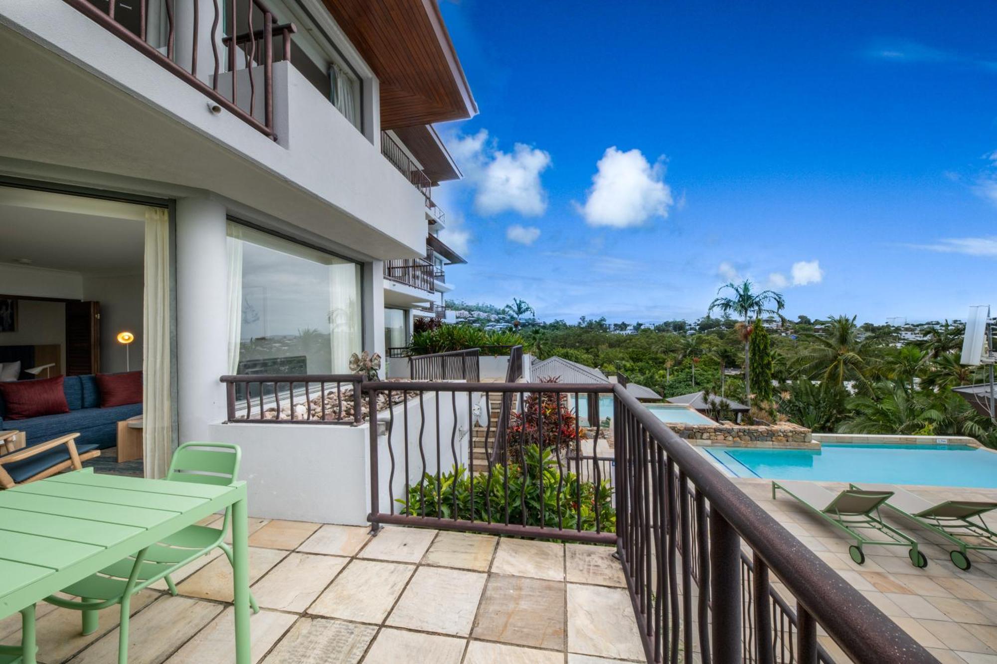 At Water'S Edge Resort Airlie Beach Exterior photo