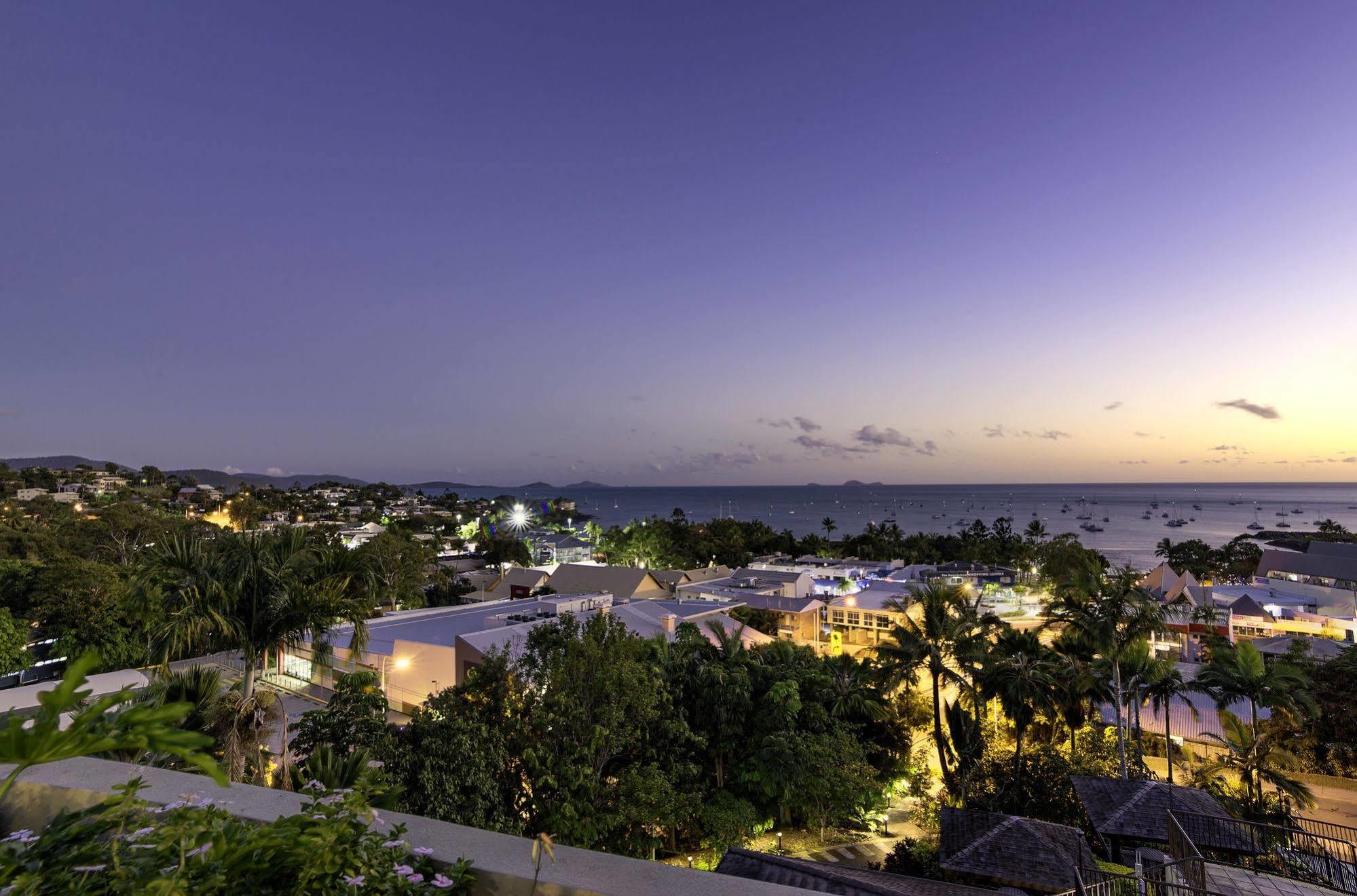 At Water'S Edge Resort Airlie Beach Exterior photo