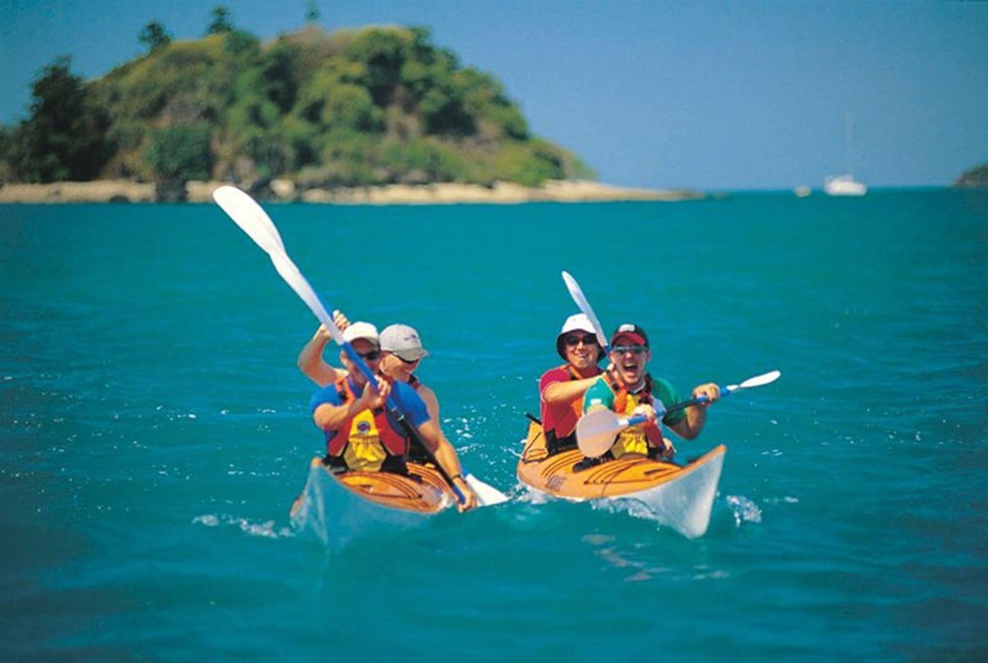 At Water'S Edge Resort Airlie Beach Exterior photo