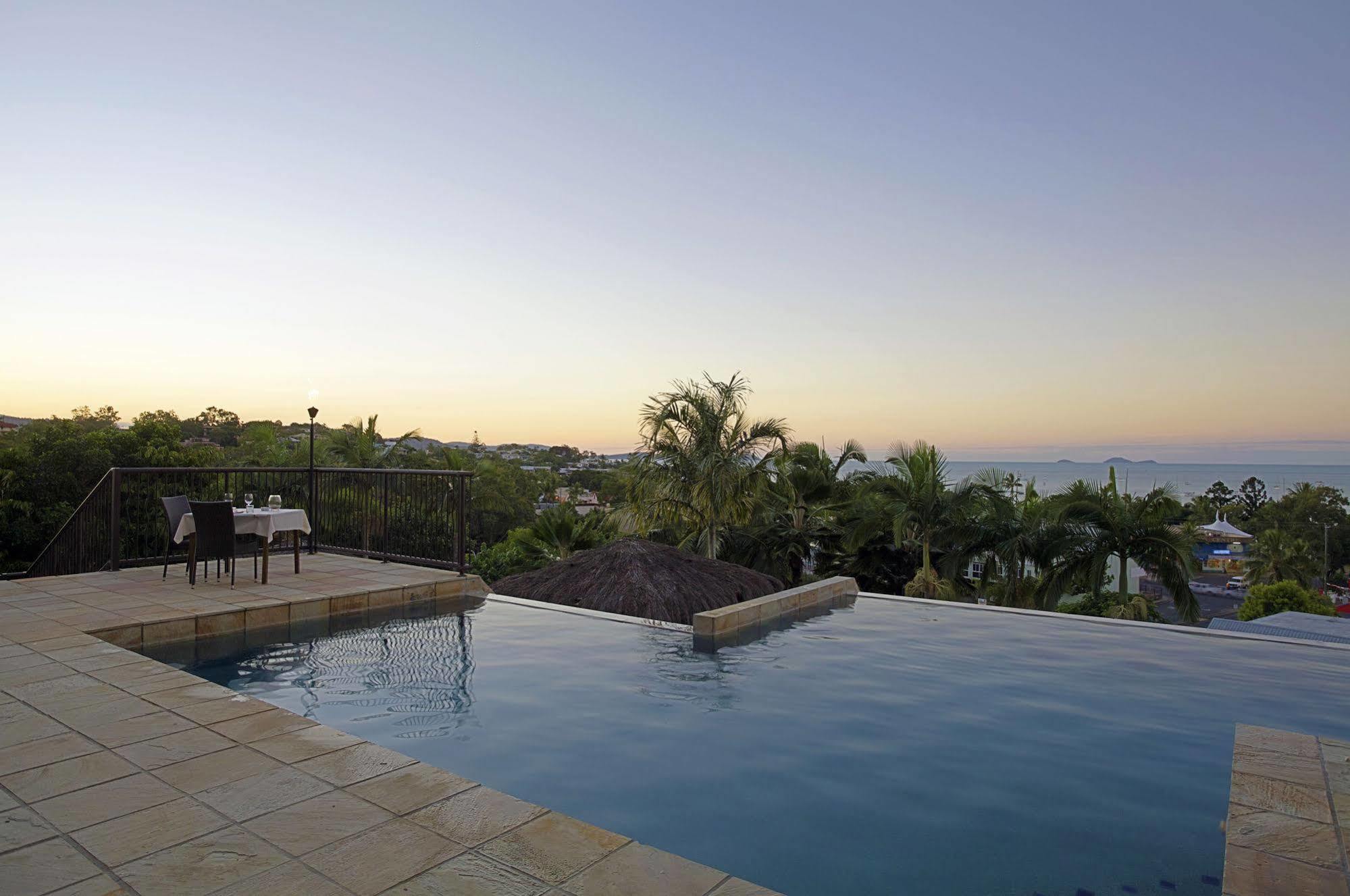 At Water'S Edge Resort Airlie Beach Exterior photo