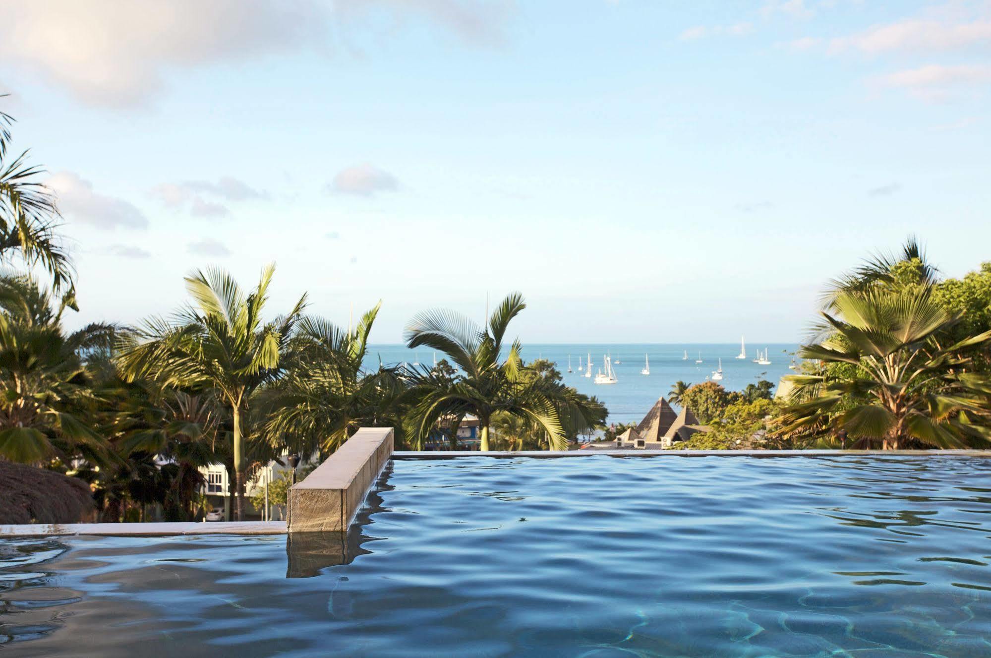 At Water'S Edge Resort Airlie Beach Exterior photo