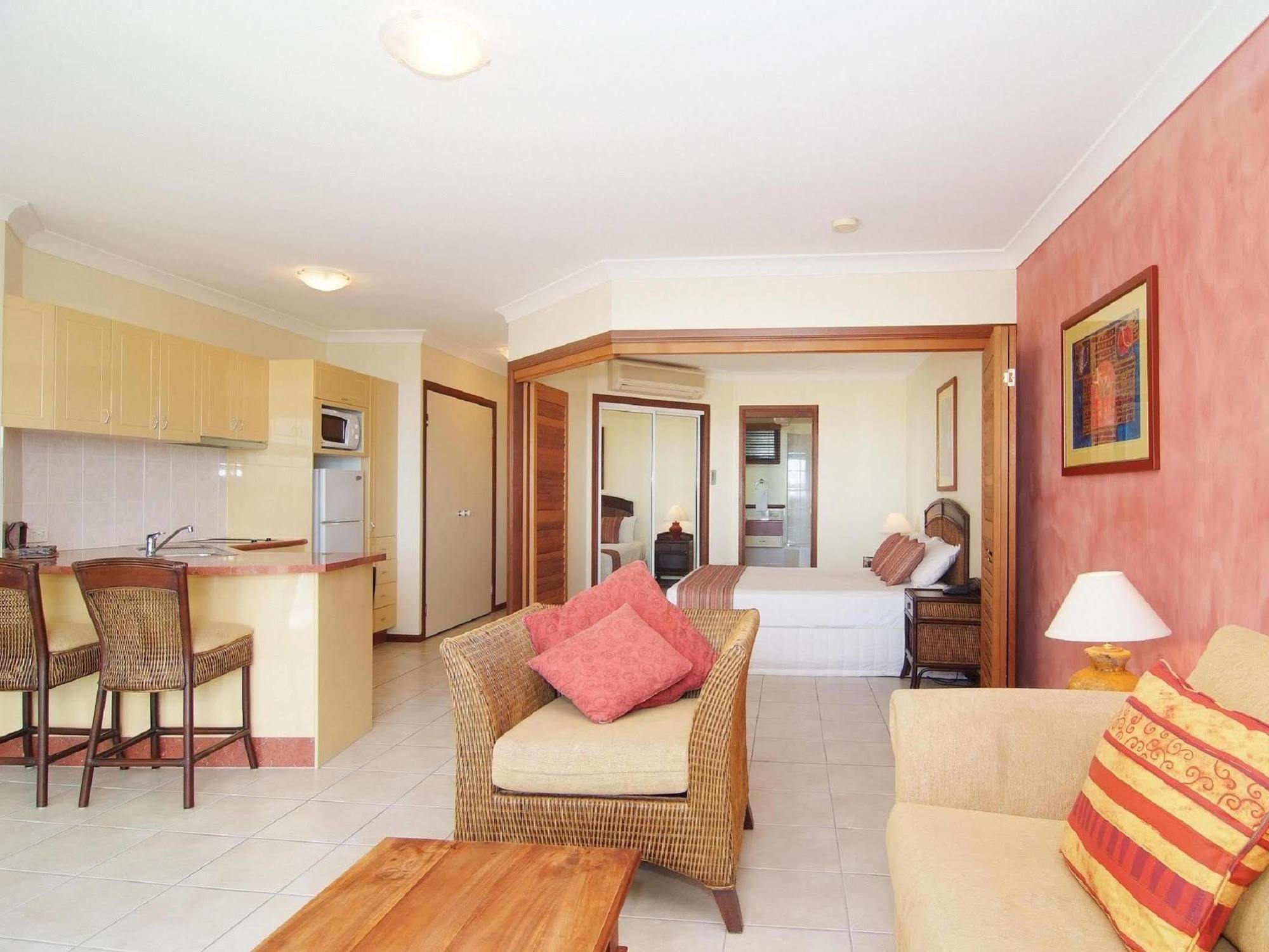 At Water'S Edge Resort Airlie Beach Exterior photo