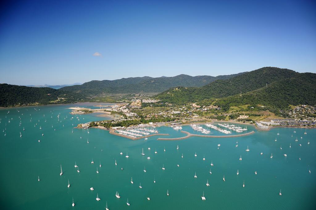 At Water'S Edge Resort Airlie Beach Exterior photo